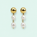 Pearl Stud Earrings - BisuTrendy