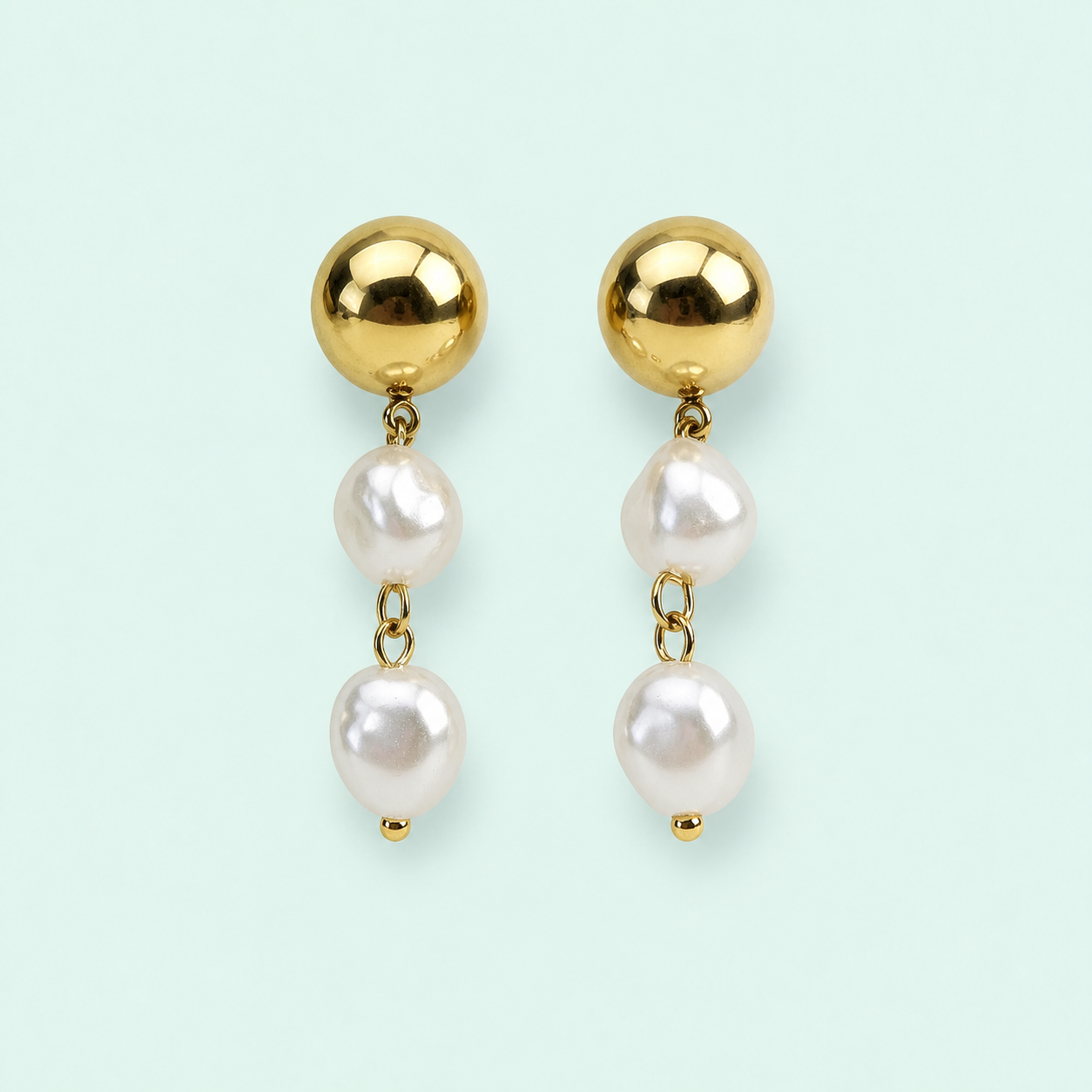 Pearl Stud Earrings - BisuTrendy
